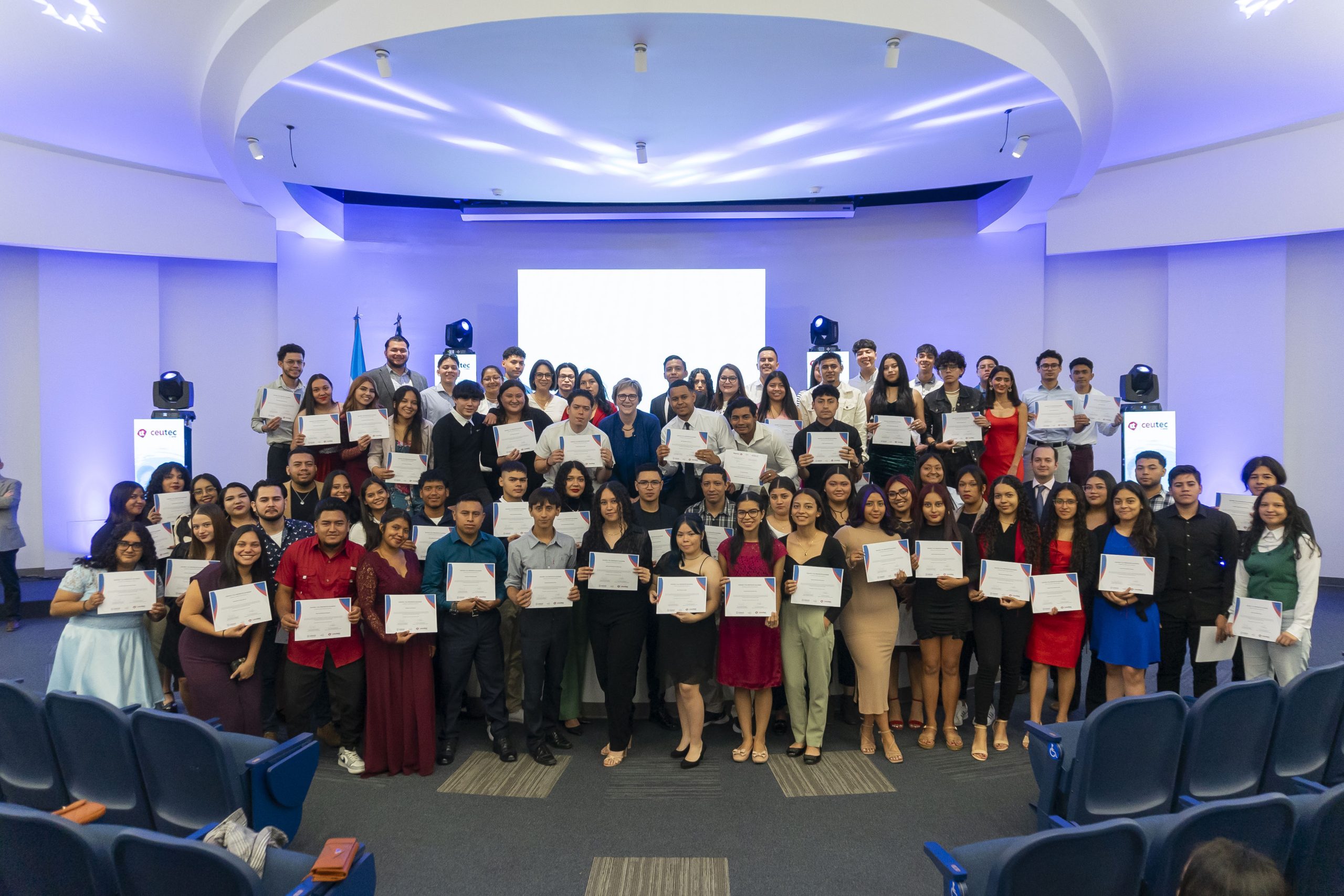 Otorgamos 150 becas para estudiar nuestros técnicos universitarios