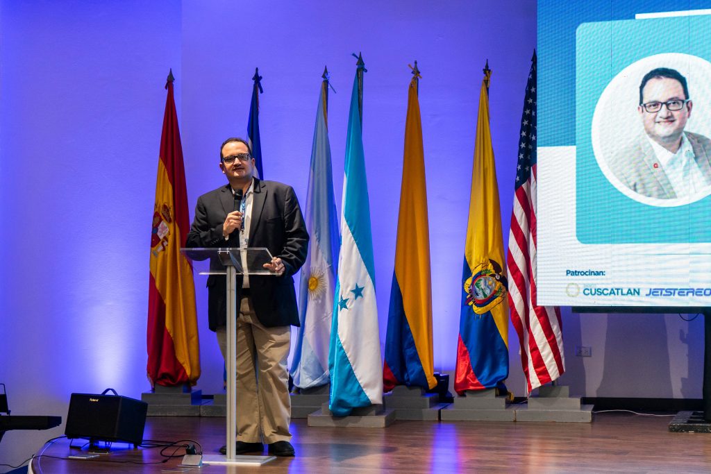 CEUTEC impulsa la innovación educativa en el CIE 2024