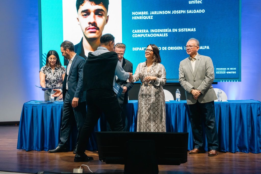 Fundación Nasser y CEUTEC impulsan la educación universitaria con 100 becas