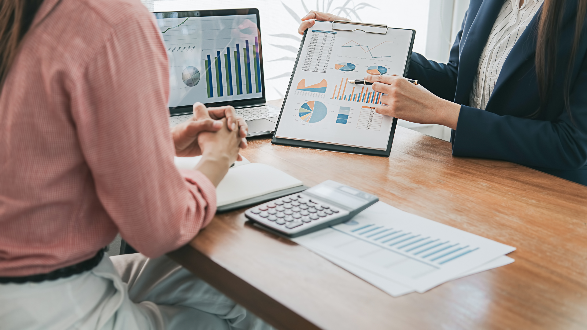 Sacando cuentas con economistas